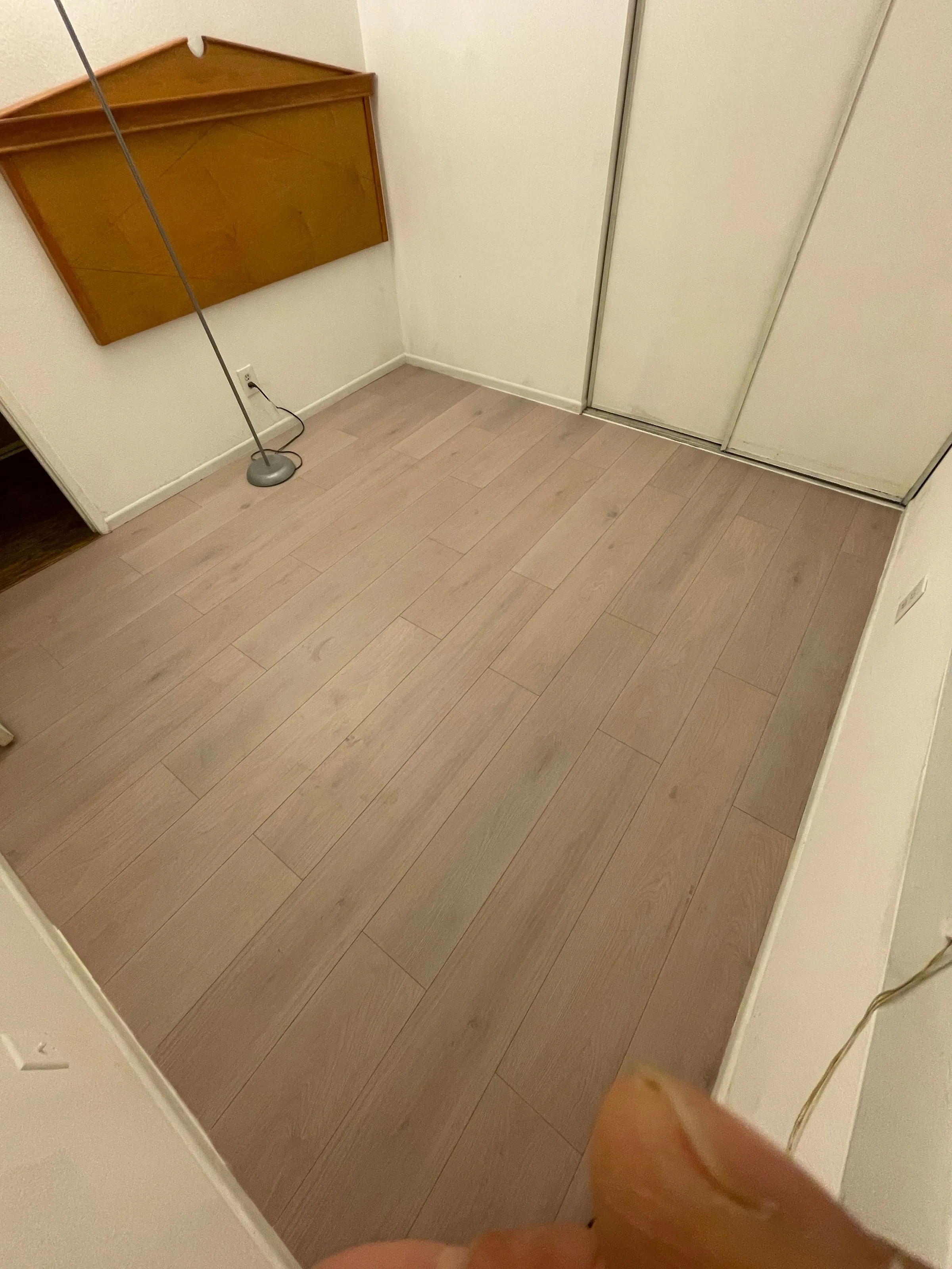 完工 — 房间地板